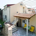 - Veliki Appartamento